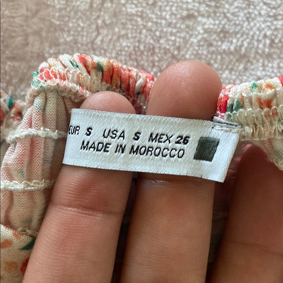 ZARA floral cinched flutter sleeve crop top - Picture 8 of 9